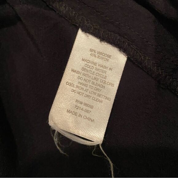 Jasmine & Juliana Solid Black Keyhole Halter Top Size Medium Sleeveless - Picture 7 of 8